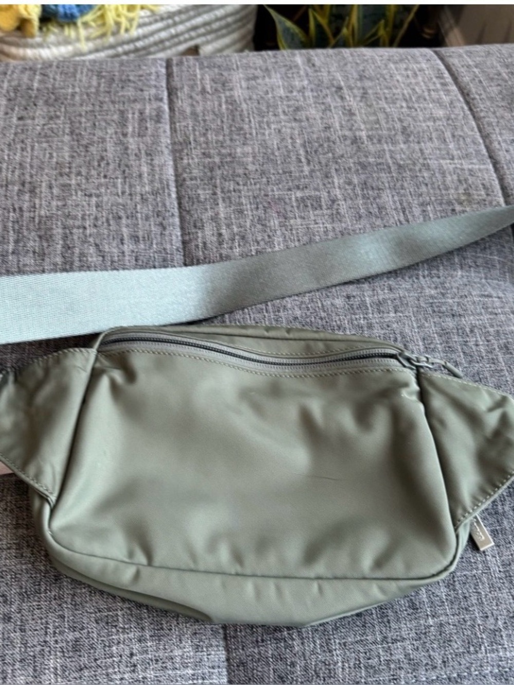 Lululemon OliveGreen Waist Bag - Casual Crossbody Sling/Belt Bag